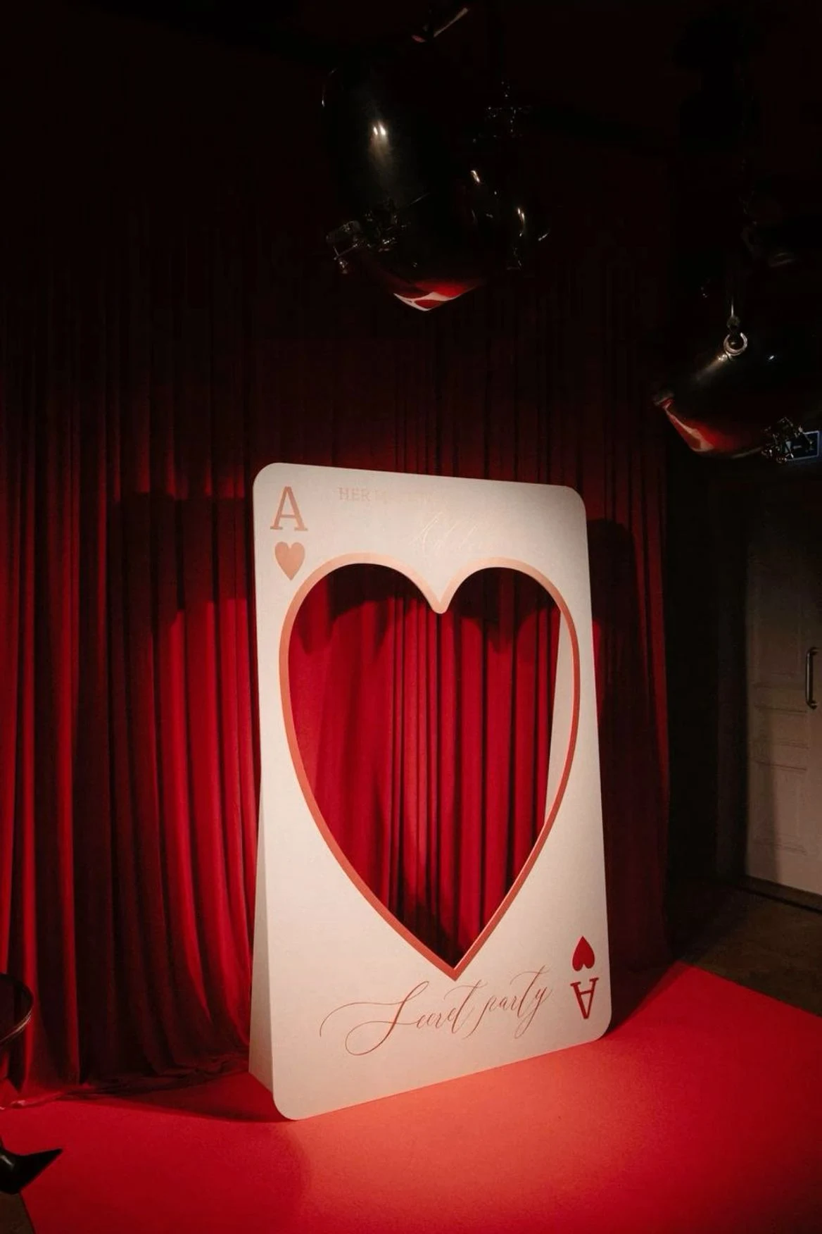 700 UTC Thời điểm quan trọng cho giao dịch toàn cầu