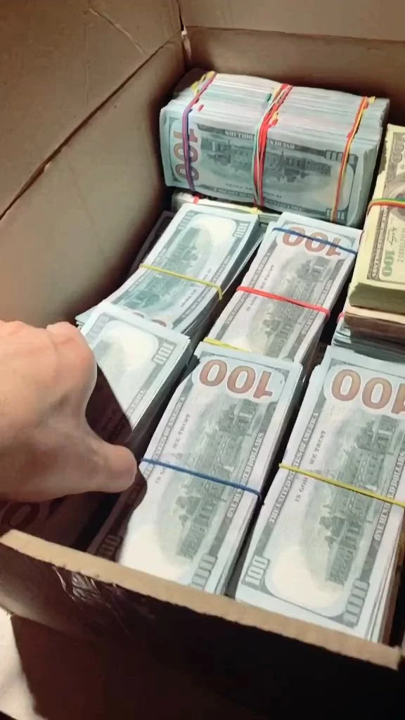 Giày Đá Bóng Nha Trang Lựa Chọn Hoàn Hảo Cho Dân Bóng Đá